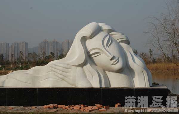 長沙洋湖濕地雕塑園21尊雕塑開始安裝（深圳雕塑公司 深圳雕塑廠家 深圳雕塑設(shè)計(jì) 深圳雕塑制作 深圳雕塑鑄銅廠 深圳不銹鋼雕塑廠）
